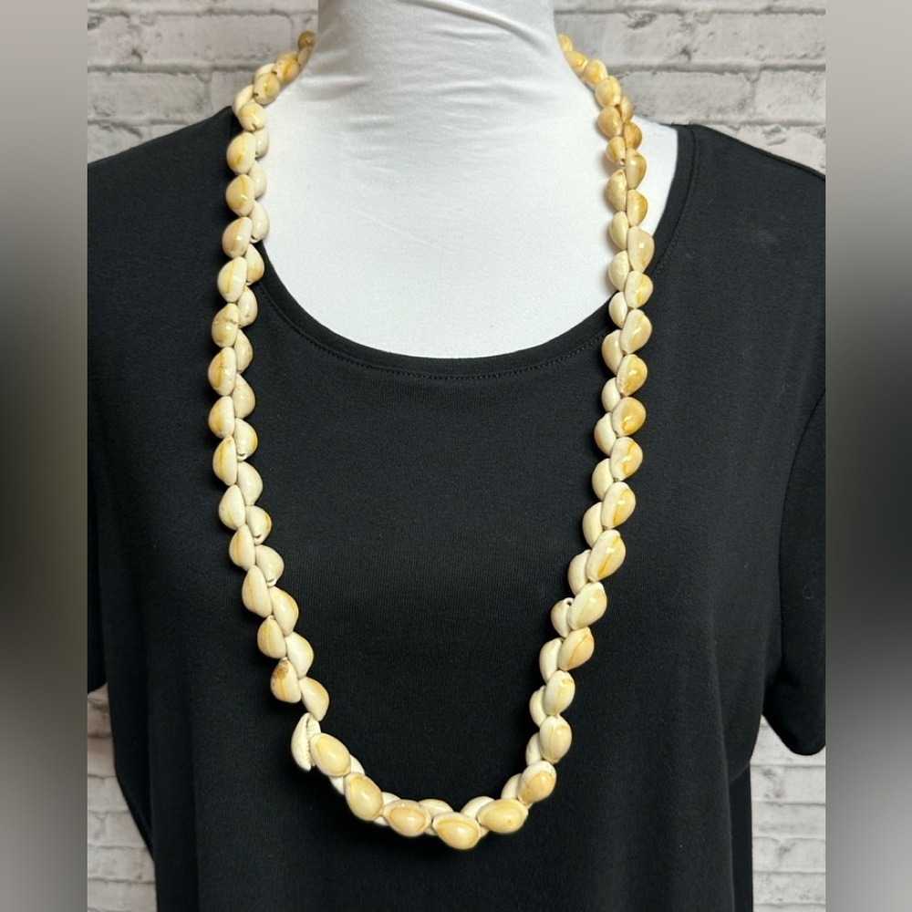 Vintage Double Cowrie Shell Necklace Hawaiian Wedding Lei 17.5 in.